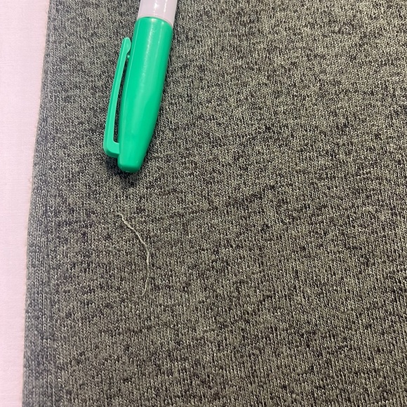 A9- Matty M: Oversized Dark Gray High Low Cap Sleeve Knit Top Blouse Size XL - Picture 10 of 10